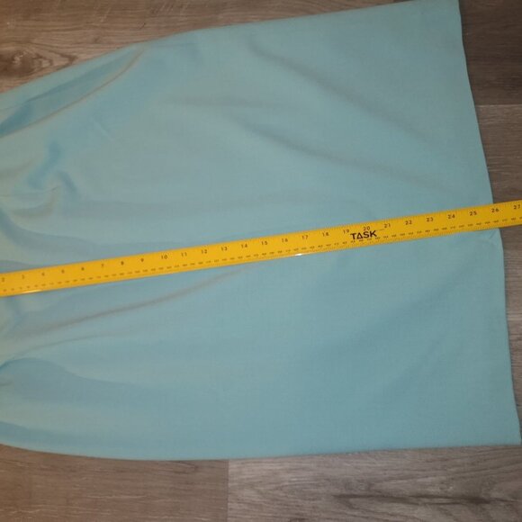 NWT TanJay Ladies Size 14 Petite Aqua Fully Lined Straight Fit Skirt - Picture 5 of 6